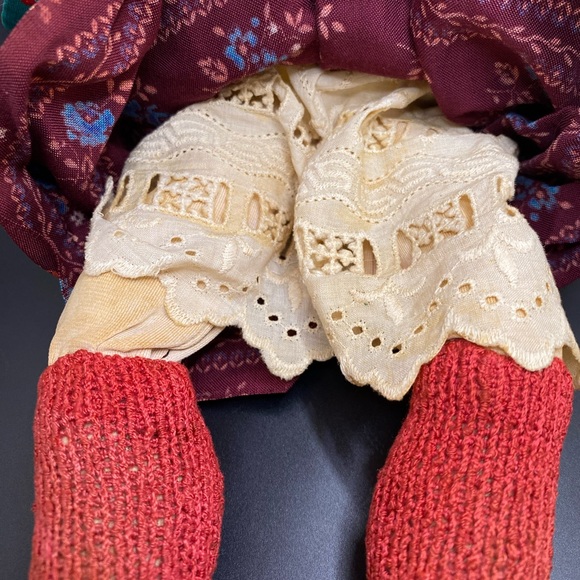 Vintage Primitive Folk Art Doll w/Hand Stitched Clothing & Hand Painted Face - Picture 9 of 15